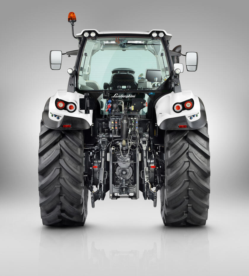 Lamborghini Spark 165 RCShift (1:32) – Agrar Hautnah